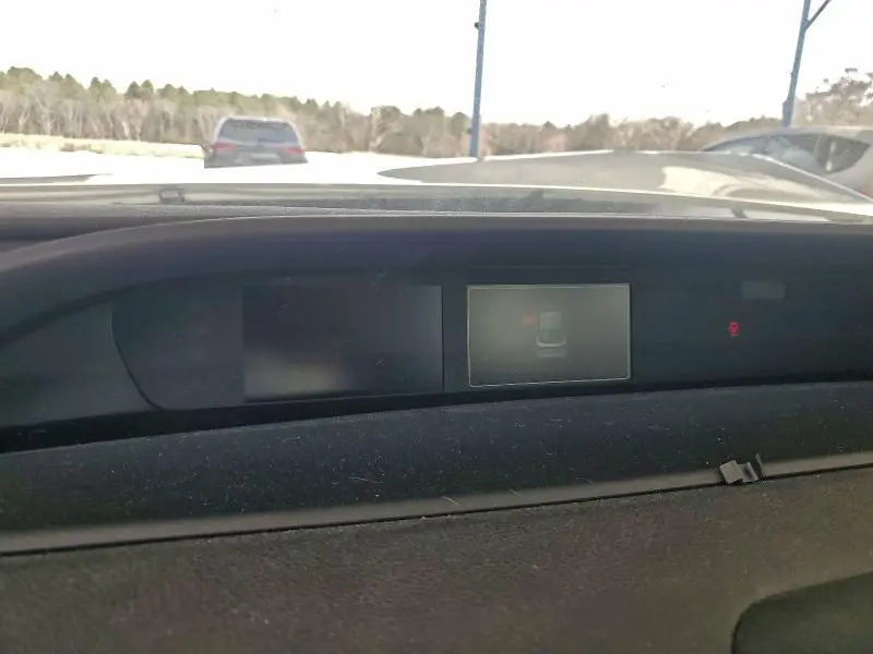 2022 TOYOTA PRIUS LE  