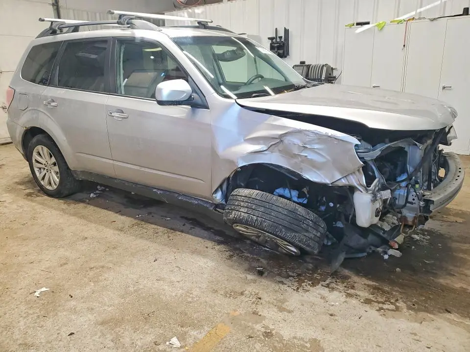 2013 SUBARU FORESTER 2.5X PREMIUM  