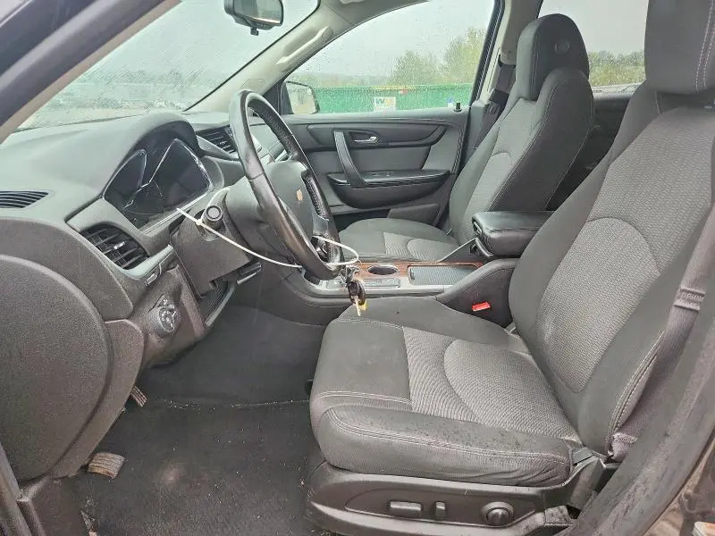 2014 CHEVROLET TRAVERSE LT  