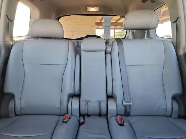 2011 TOYOTA HIGHLANDER BASE  