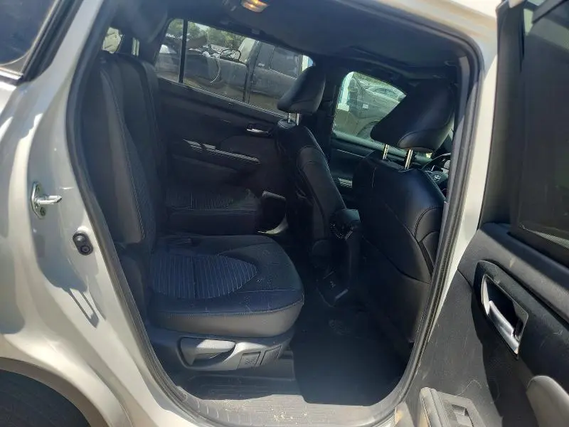 2025 TOYOTA HIGHLANDER XSE  