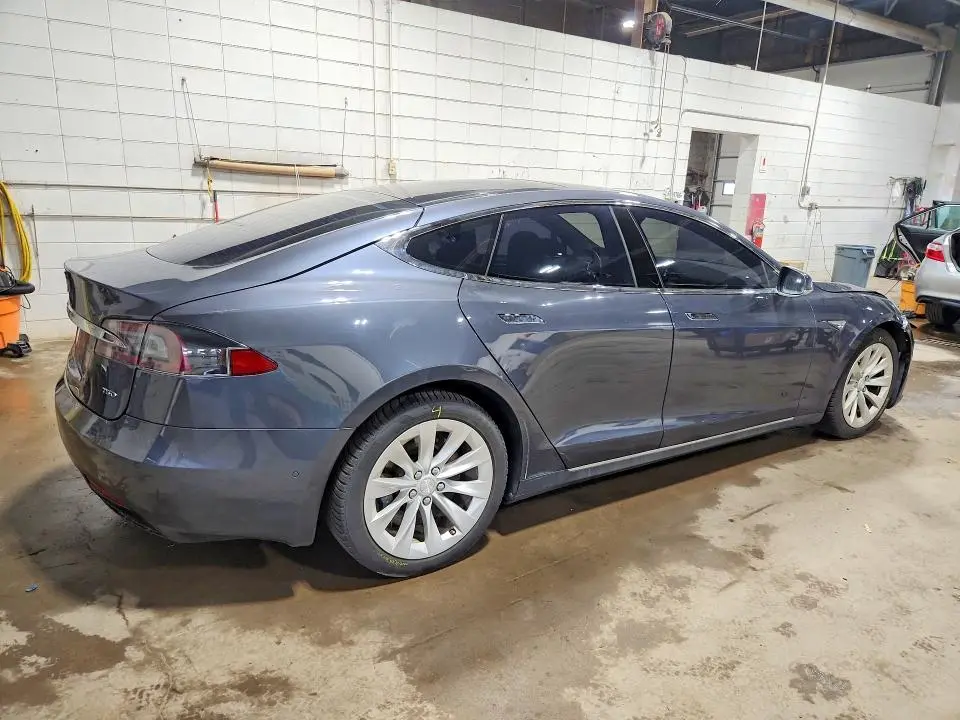 2016 TESLA MODEL S   