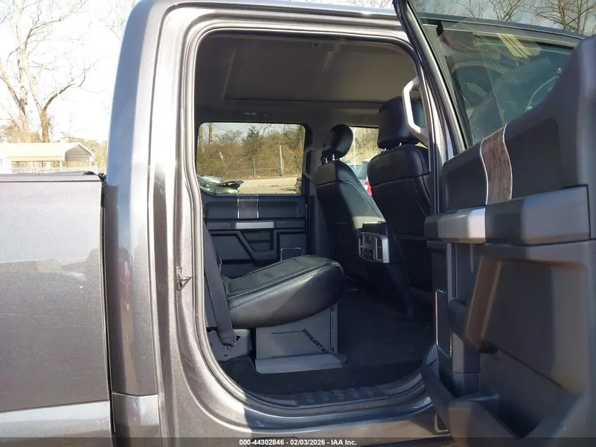 2017 FORD F-250 LARIAT