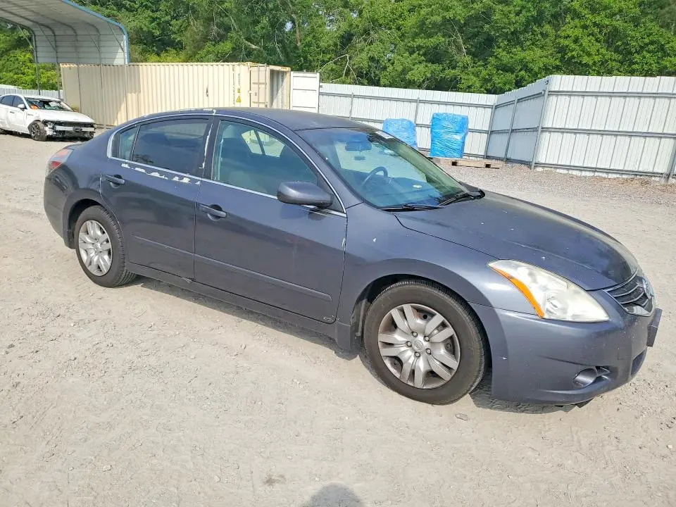 2010 NISSAN ALTIMA   