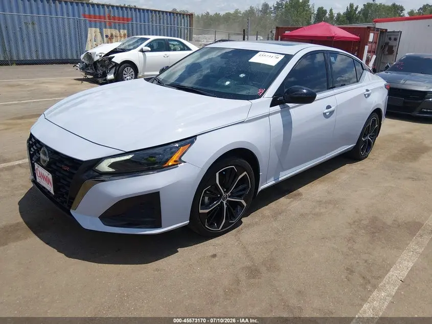 2025 NISSAN ALTIMA SR FWD