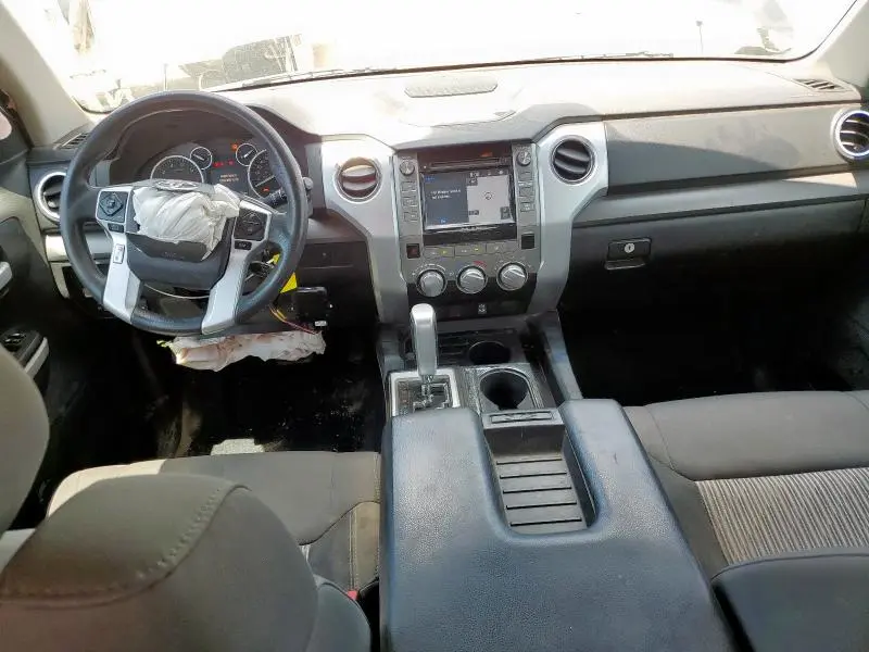 2016 TOYOTA TUNDRA CREWMAX SR5  
