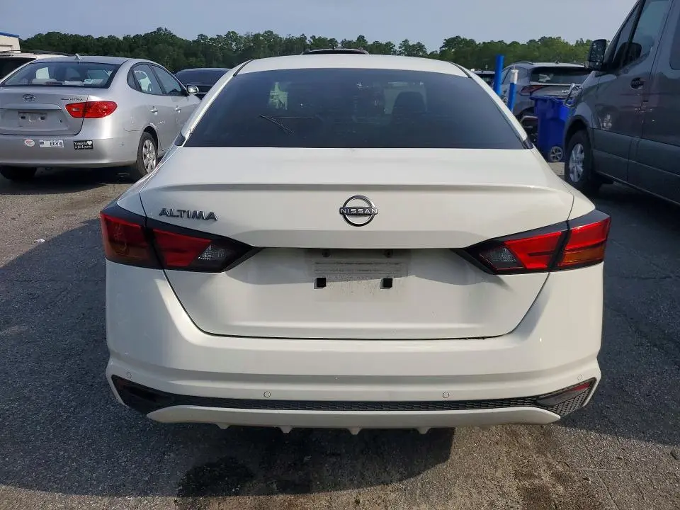 2024 NISSAN ALTIMA S  