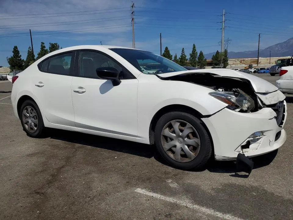 2015 MAZDA 3 SV  