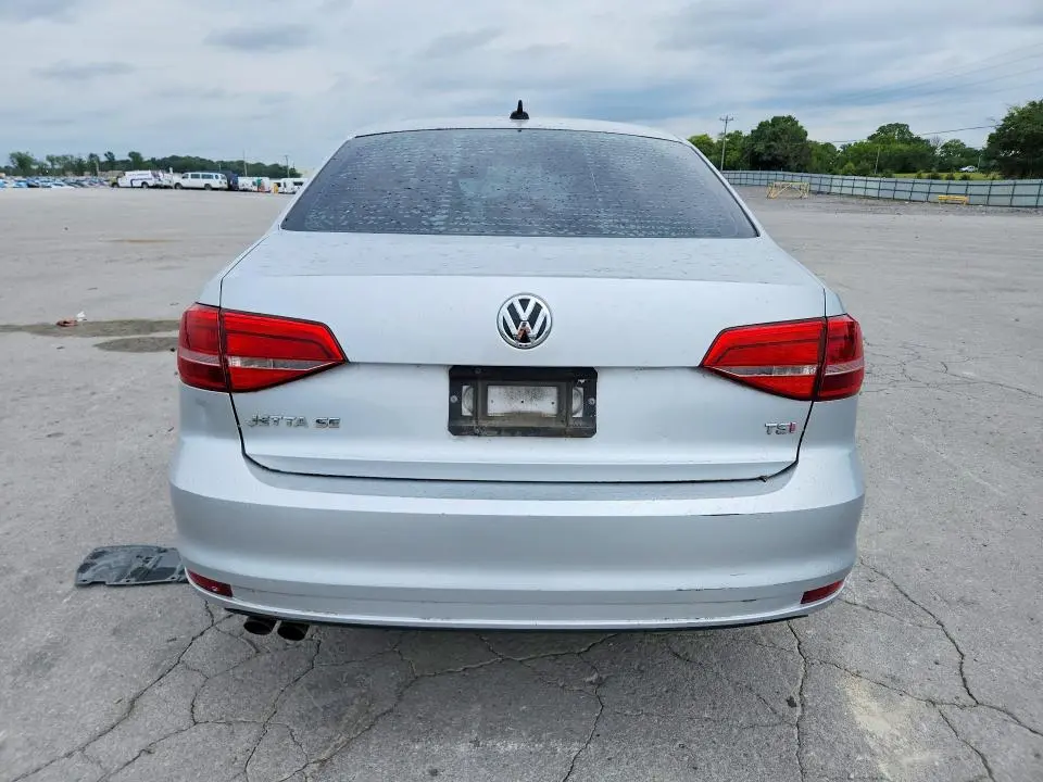 2015 VOLKSWAGEN JETTA SE  