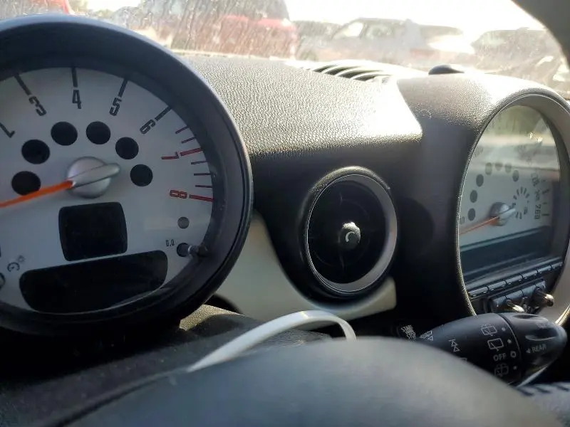 2013 MINI COOPER   
