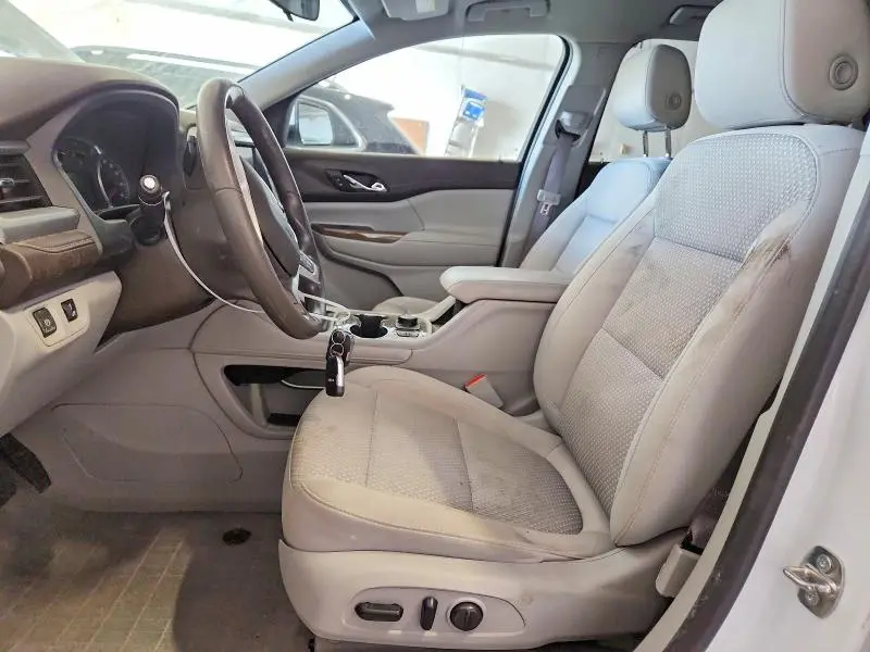 2022 GMC ACADIA SLE  