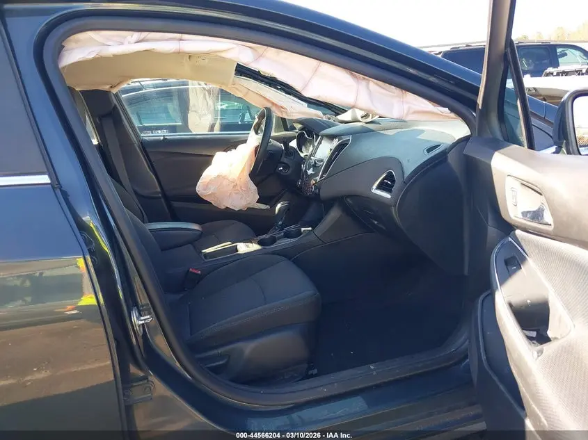 2018 CHEVROLET CRUZE LT AUTO