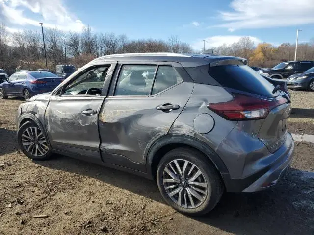 2024 NISSAN KICKS SV  