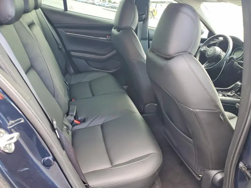 2024 MAZDA 3 PREFERRED  