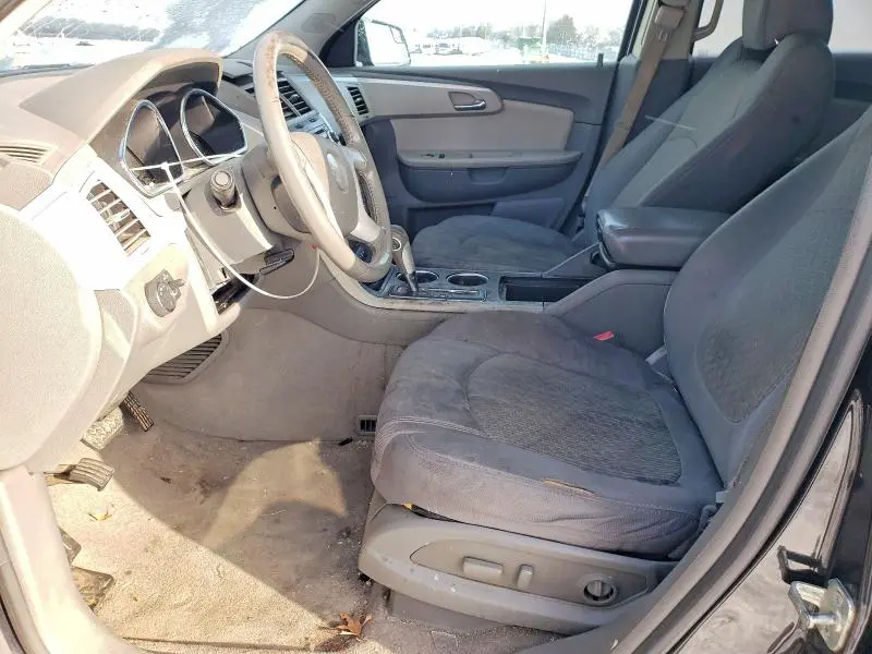 2011 CHEVROLET TRAVERSE LT  