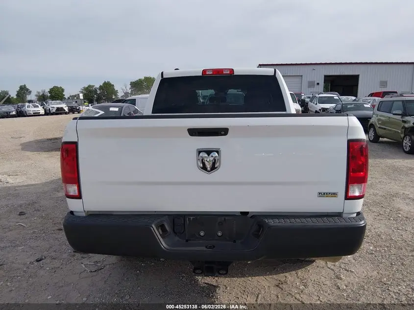 2017 RAM 1500 TRADESMAN  4X2 5'7 BOX
