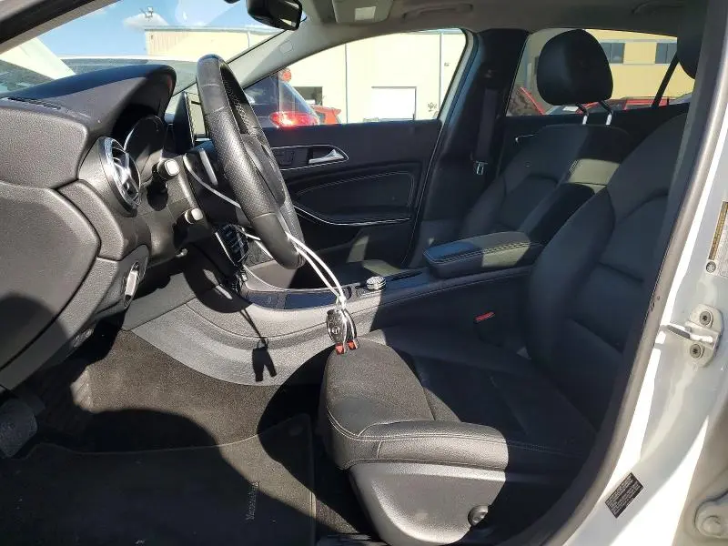 2015 MERCEDES-BENZ GLA 250 4MATIC  