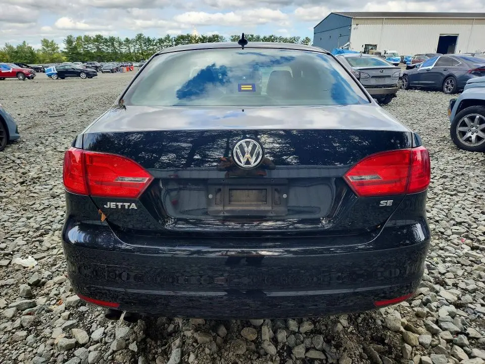 2014 VOLKSWAGEN JETTA SE  