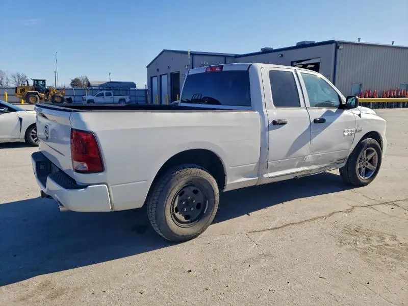 2013 RAM 1500 ST  