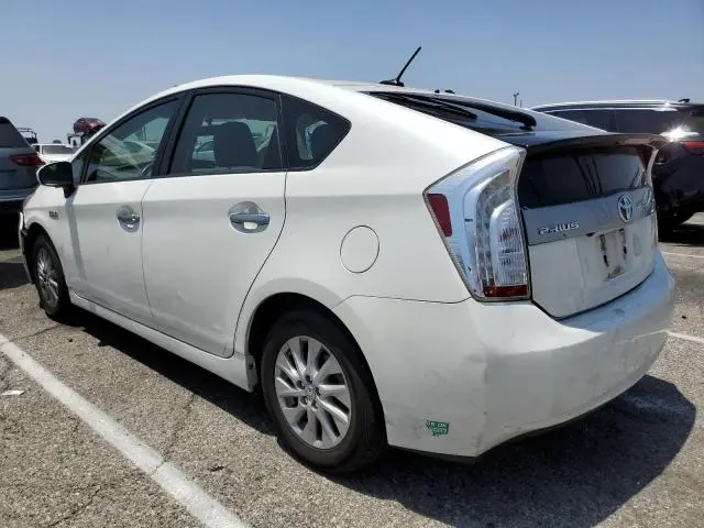 2014 TOYOTA PRIUS PLUG-IN   