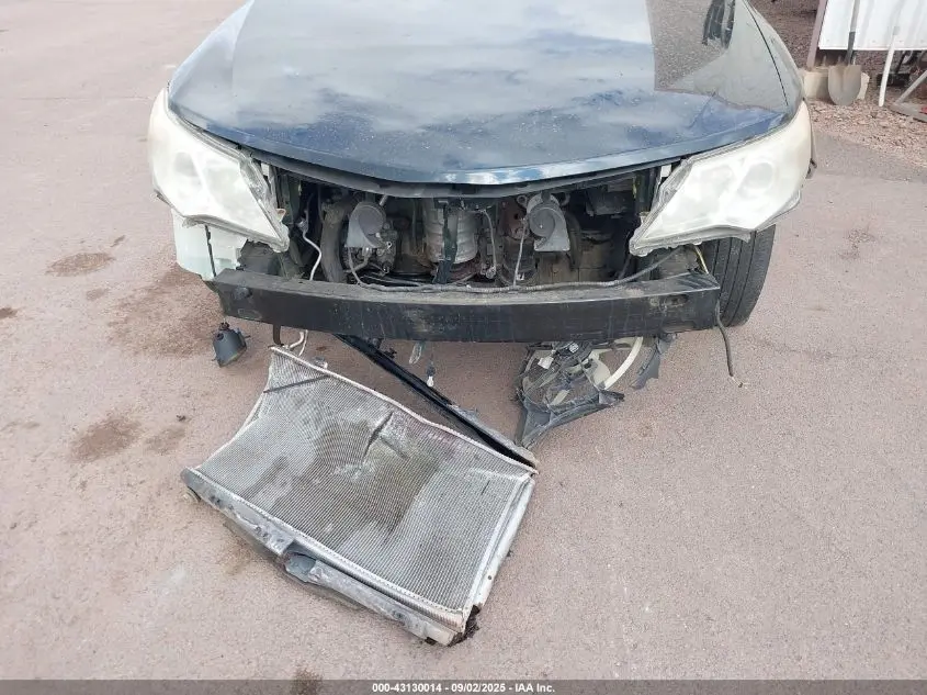 2012 TOYOTA CAMRY XLE