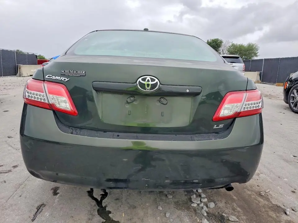 2010 TOYOTA CAMRY LE  