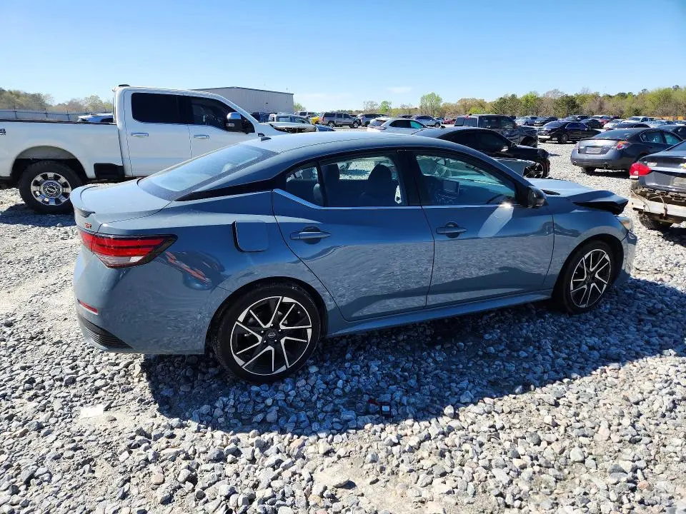 2025 NISSAN SENTRA SR  