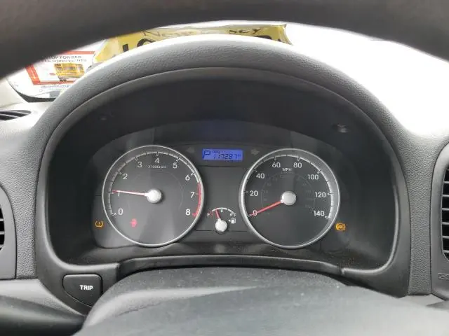 2011 HYUNDAI ACCENT GL  