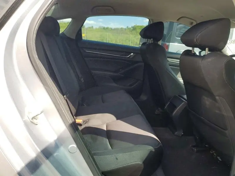 2019 HONDA ACCORD LX  