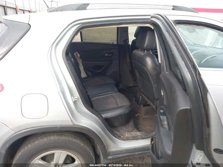 2016 CHEVROLET TRAX LT