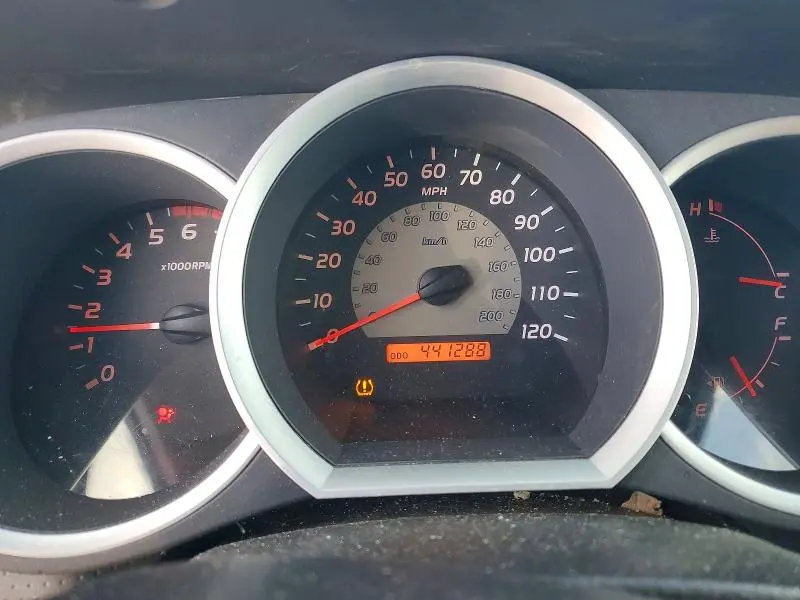 2010 TOYOTA TACOMA BASE  