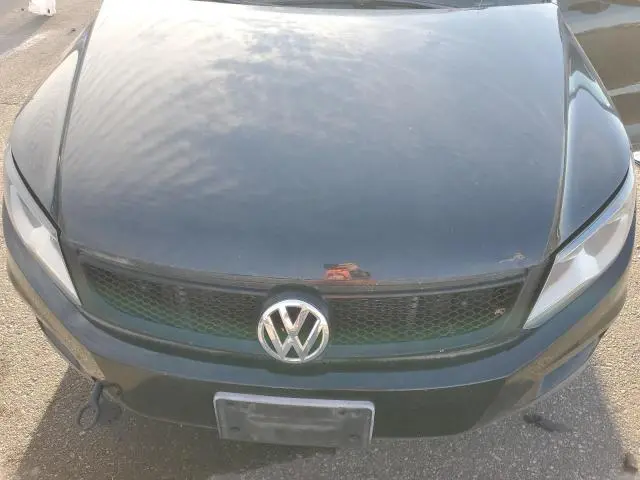 2012 VOLKSWAGEN TIGUAN S  