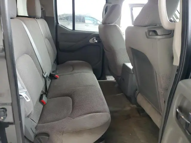 2014 NISSAN FRONTIER S  