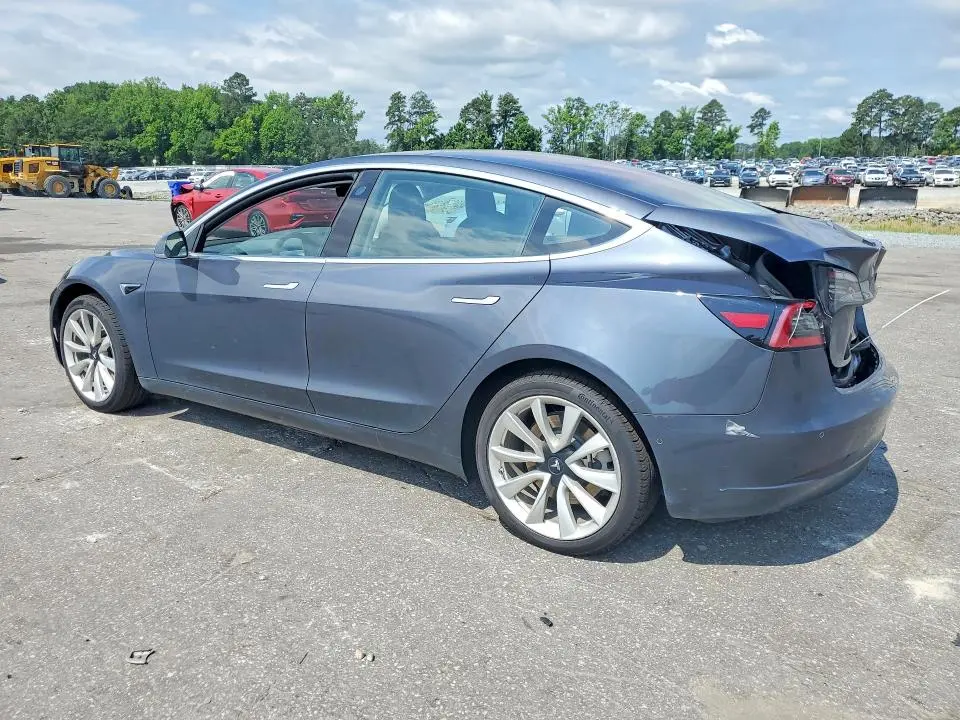 2018 TESLA MODEL 3   