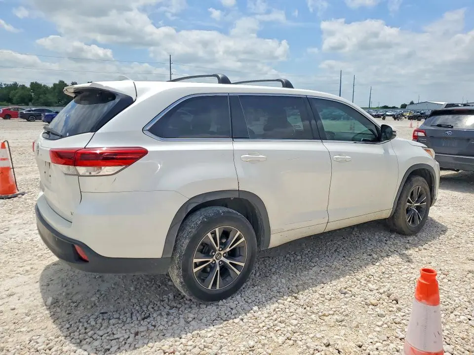2018 TOYOTA HIGHLANDER LE PLUS  
