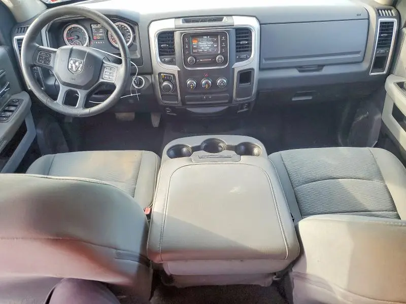 2017 RAM 1500 SLT  