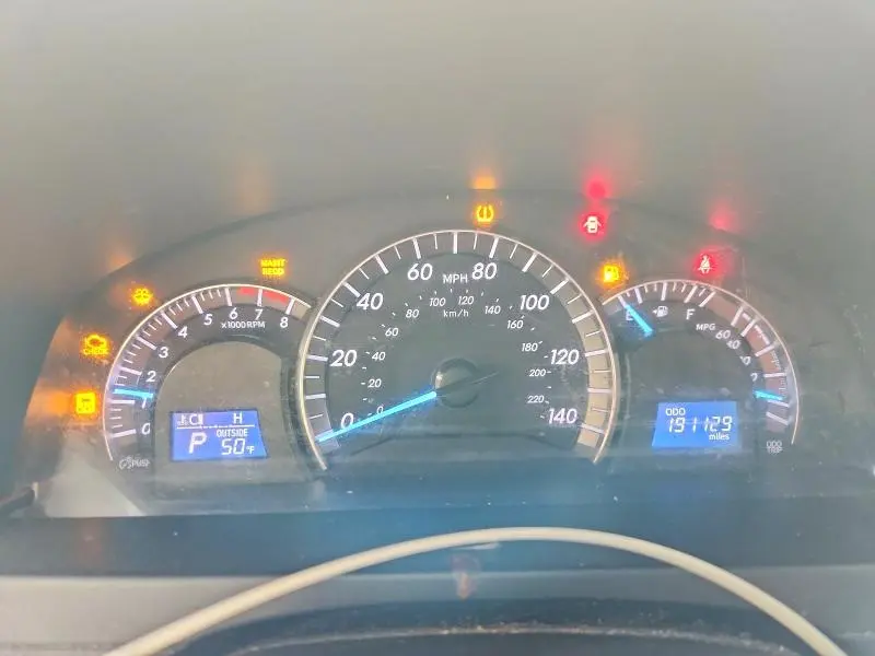 2012 TOYOTA CAMRY SE  