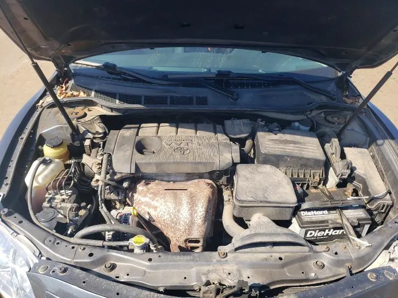 2010 TOYOTA CAMRY SE  