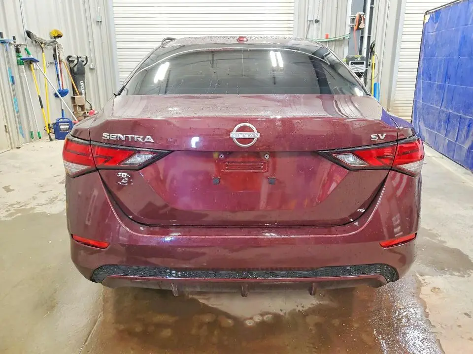 2024 NISSAN SENTRA SV  