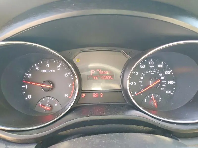 2016 KIA SEDONA LX  