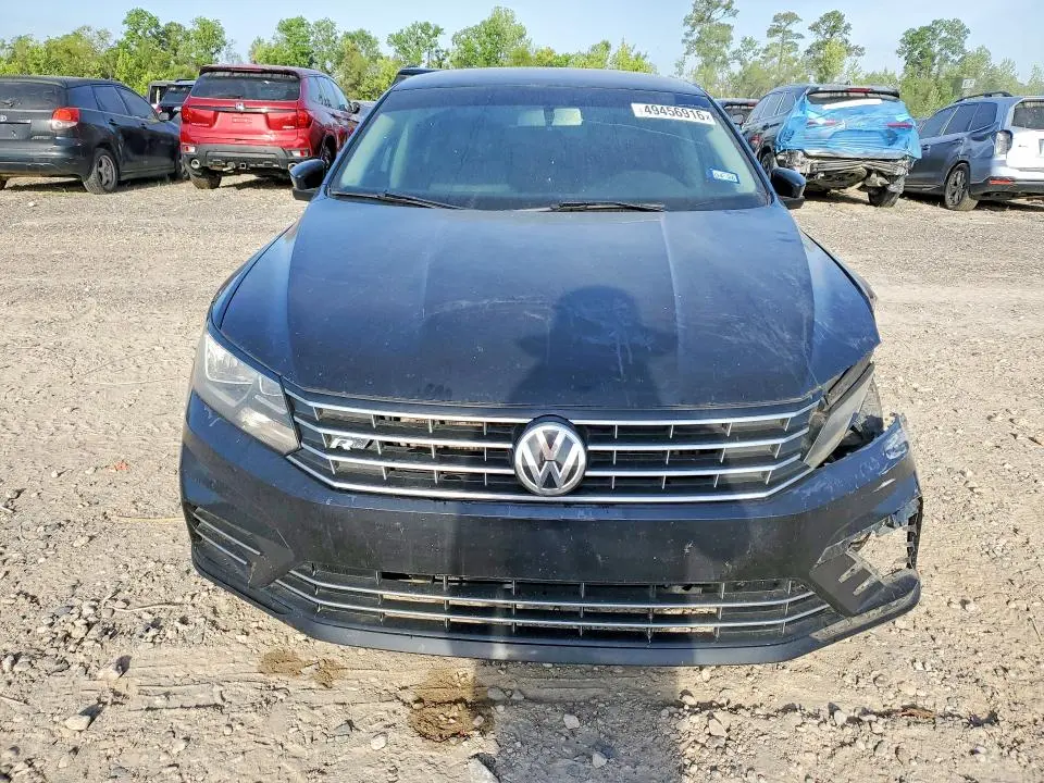 2017 VOLKSWAGEN PASSAT R-LINE  