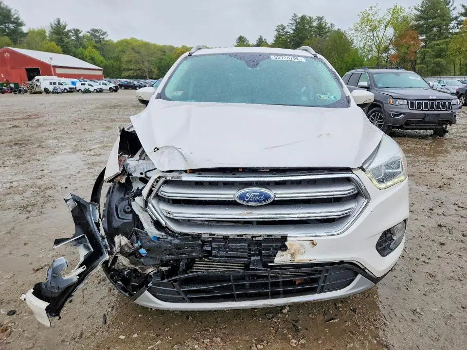 2017 FORD ESCAPE TITANIUM  