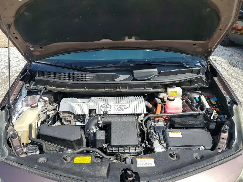 2015 TOYOTA PRIUS V THREE  