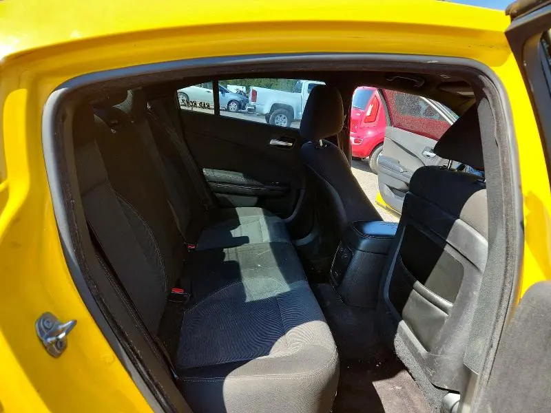 2017 DODGE CHARGER SE  
