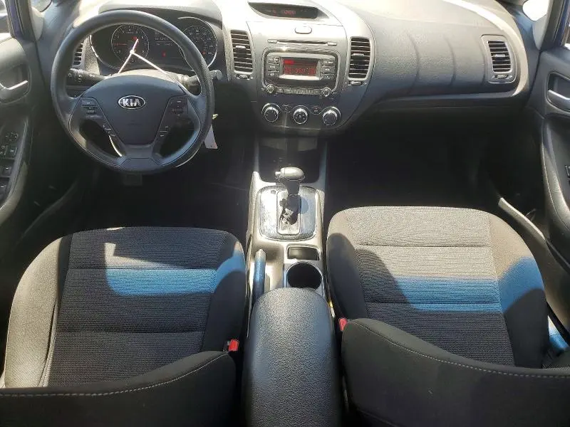 2017 KIA FORTE LX  