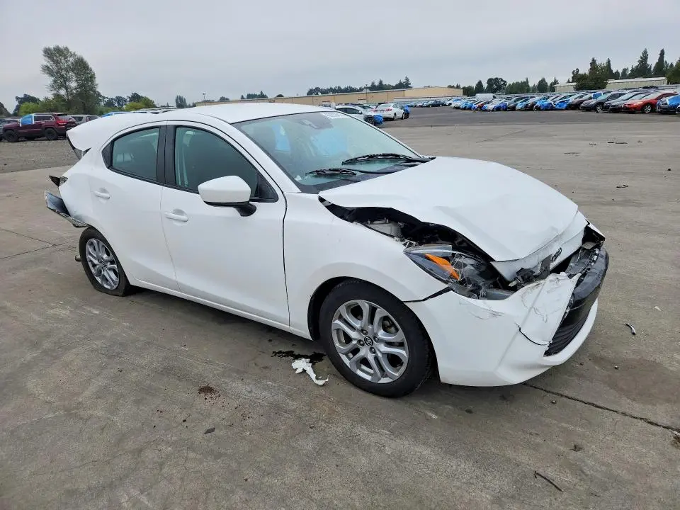 2017 TOYOTA YARIS IA BASE  