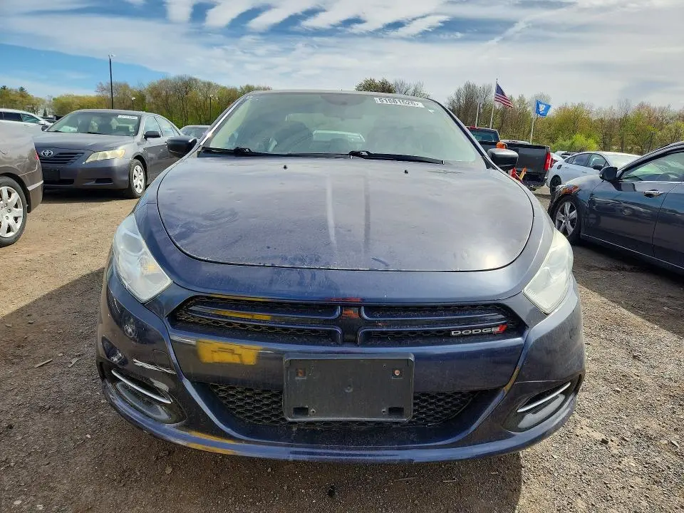 2013 DODGE DART SE  