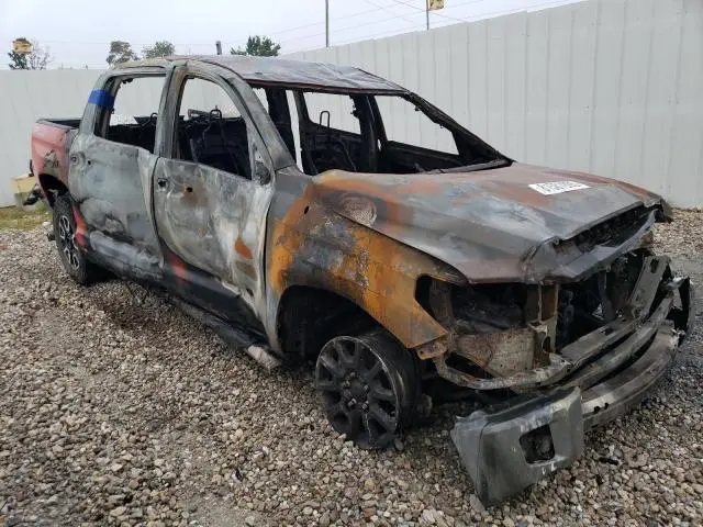 2016 TOYOTA TUNDRA CREWMAX LIMITED  