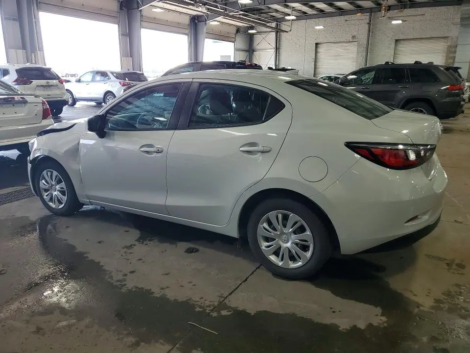 2020 TOYOTA YARIS L  
