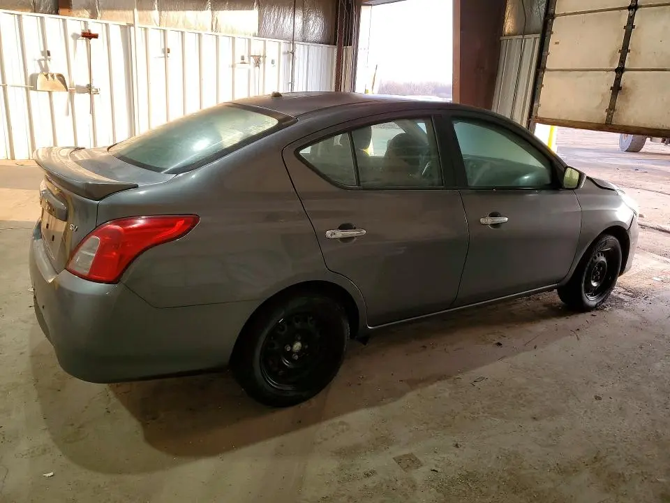 2019 NISSAN VERSA SV  